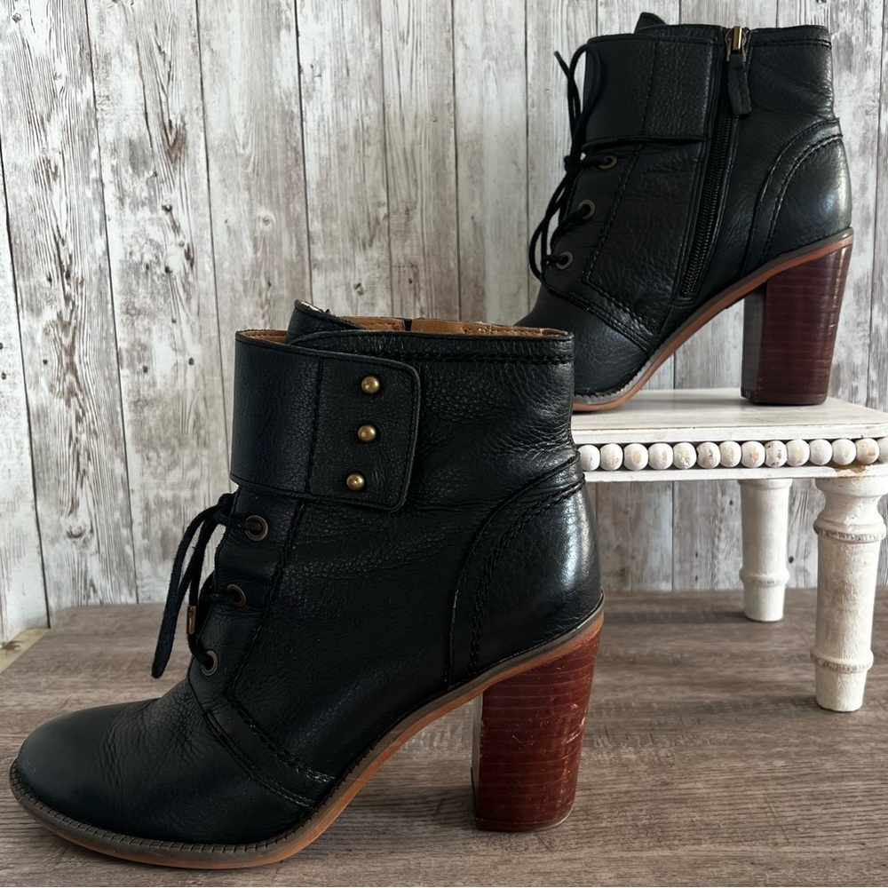 Franco Sarto Women’s Leather Lace Up Heeled Leather Ankle Boot Size 8